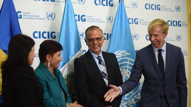 Actuaciones de las autoridades dejan la política exterior de Guatemala aislada y desacreditada, según expertos