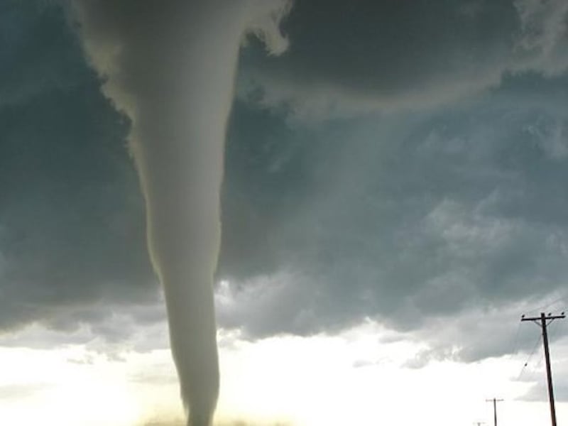 Tornados y mal tiempo dejan seis muertos en Tennessee
