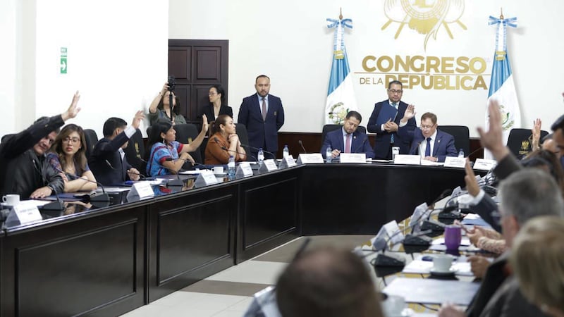 Misión de la Unión Europea comienza visita en Guatemala y sigue elección de magistrados
