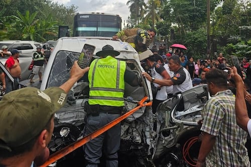 Fuerte accidente de tránsito provoca complicaciones en el tránsito hacia el Pacífico
