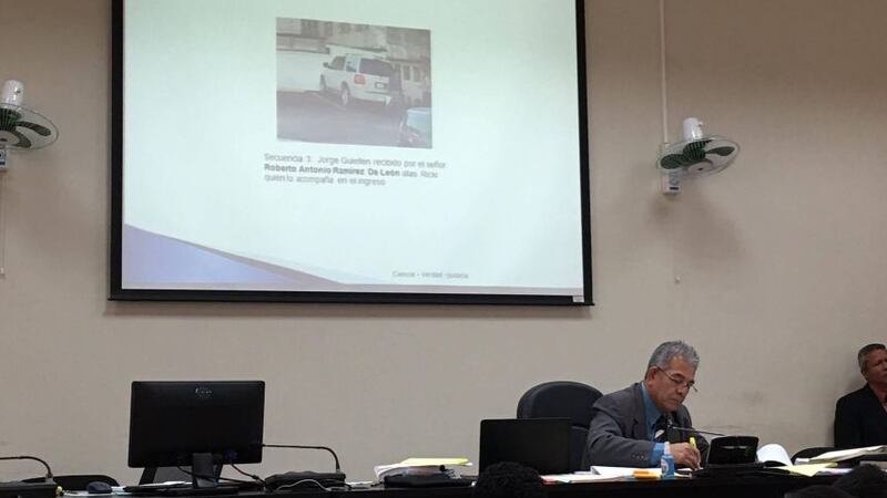 Juez condena a empresarios que aceptaron culpa en caso “La Línea”