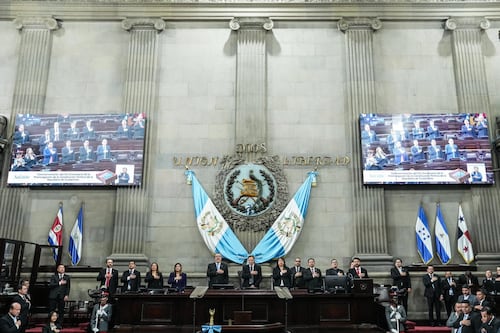 Bernardo Arévalo y Karin Herrera comparten postura ante la ley antilavado