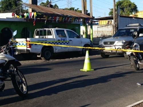 Cierran carriles en Villa Nueva por hombre que murió atropellado