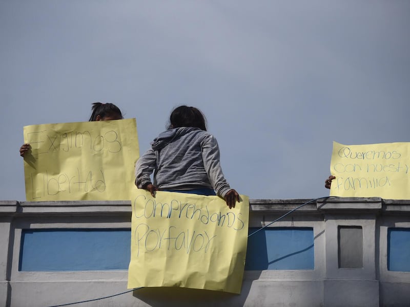 Menores de edad del Hogar Zafiro 1 exigen regresar a sus hogares; denuncian malos tratos