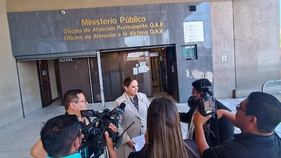 La diputada del partido Valor, afirmó que desde hace semanas percibió que la estaban siguiendo, pero con la publicación de Mendoza, lo confirmó.