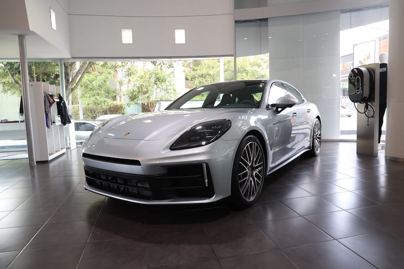 Periodistas expertas en automovilismo mundial premian al Porsche Panamera 2025 como el mejor auto de lujo