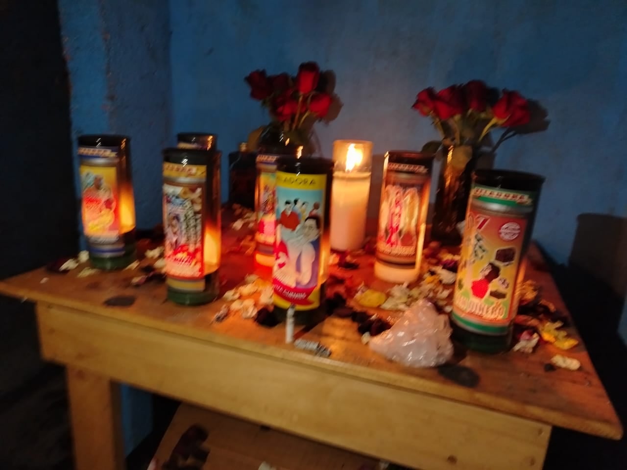 Hallan cadáver de mujer y hombre herido en misteriosa "casa del terror" en zona 2