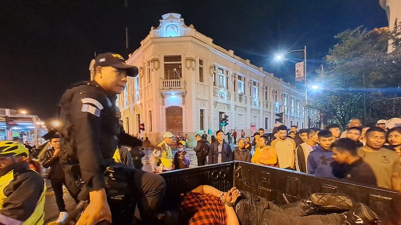 Agente de la PMT es atacado con arma blanca en zona 1