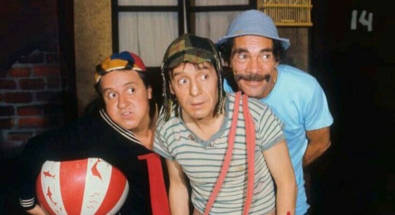 es hora de recordar sus dos grandes joyas: El Chavo del 8 y El Chapulín Colorado.