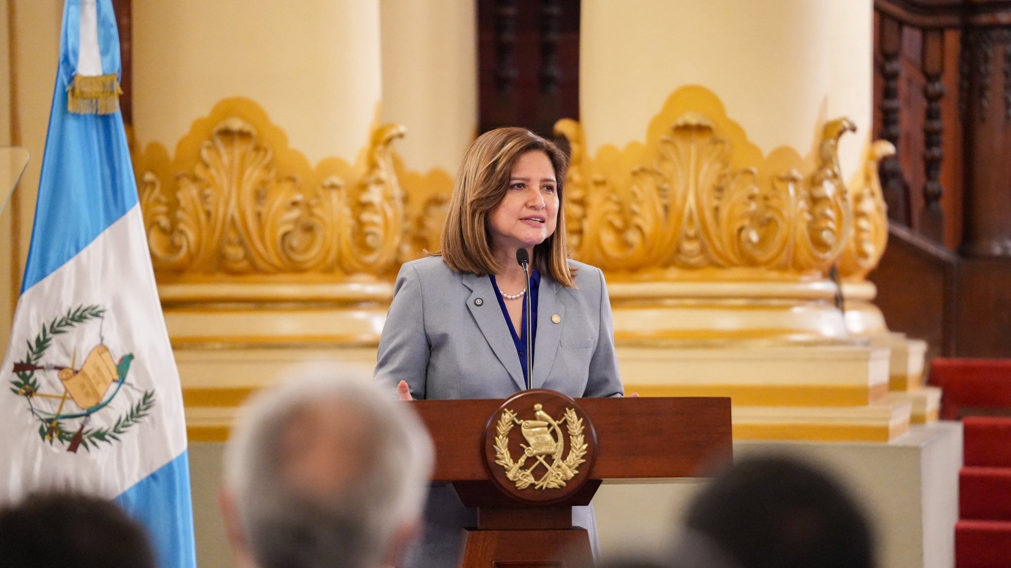 Karin Herrera.