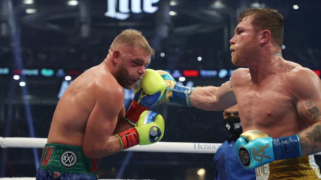 Canelo Alvarez v Billy Joe Saunders