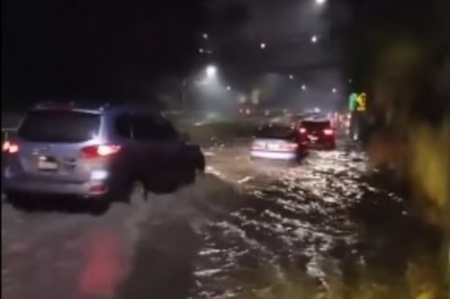 VIDEO. Así vivieron los conductores las inundaciones en Villa Nueva