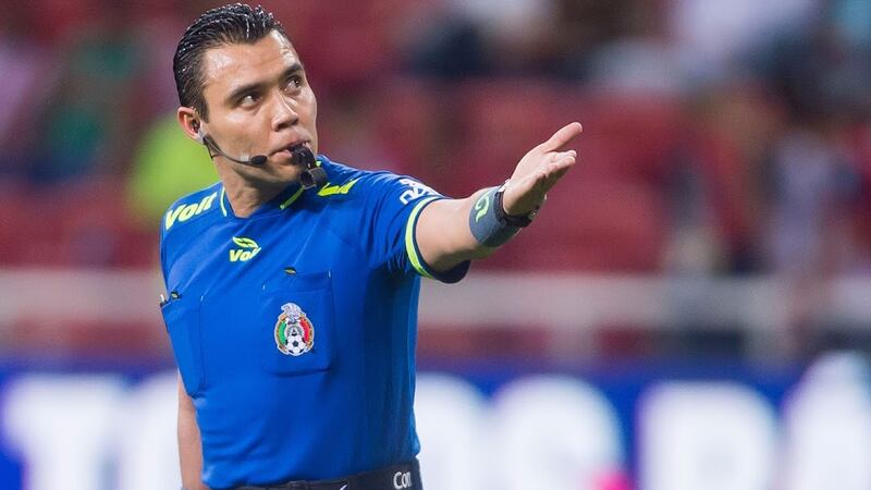 Árbitro mexicano dirigirá el encuentro más importante de la era Tena en Guatemala