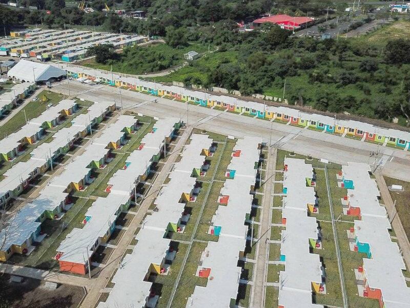 Entregan viviendas a 192 familias afectadas por erupción del volcán de Fuego