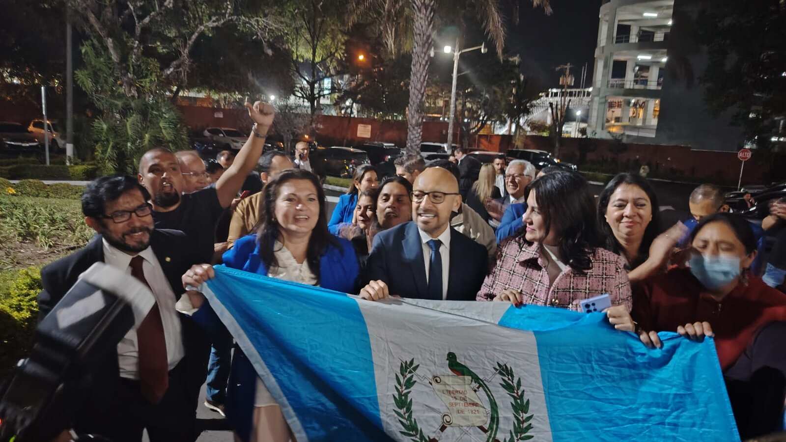 Exjueza Patricia Gámez y su equipo. Foto: @guatevisible