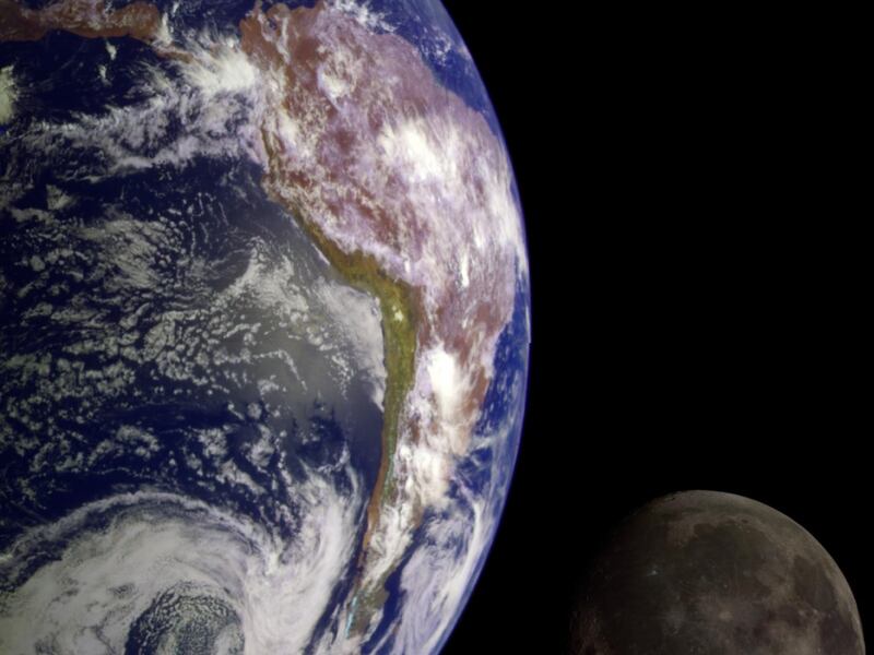 ¿Te imaginas tu nombre en la Luna? Así puedes lograrlo con la NASA