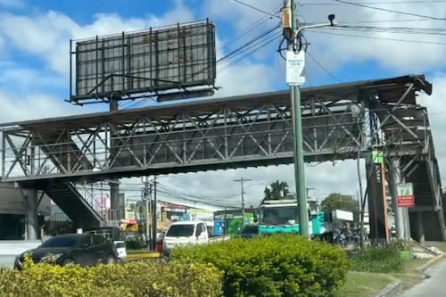 Iniciarán desmontaje de pasarela en la 38 calle de la Aguilar Batres