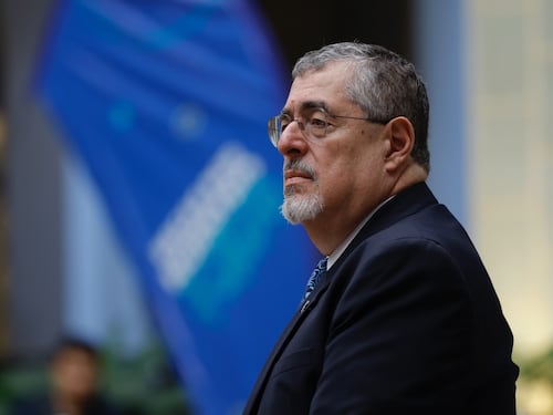 Bernardo Arévalo anuncia incremento al salario mínimo para 2026