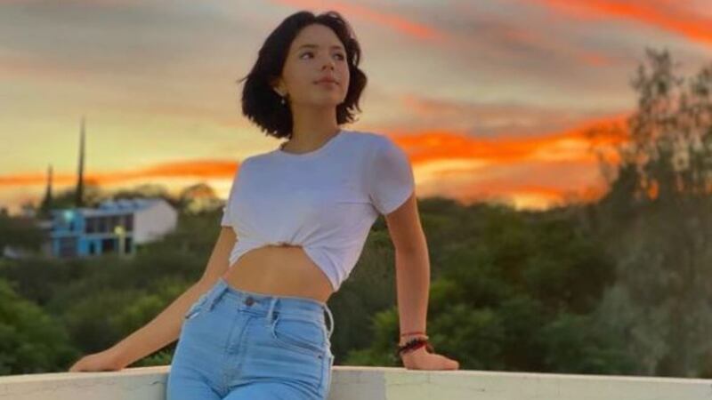 ¡Foto comprometedora! Ángela Aguilar podría estar teniendo un romance con famoso mayor que ella