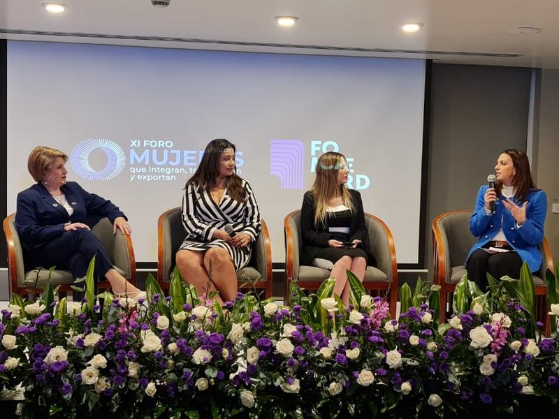 XI Foro: emprendedoras de la región comparten experiencias y estrategias comerciales
