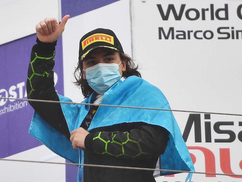 Mateo Llarena se convierte en el tercer deportista guatemalteco con un Récord Guinness