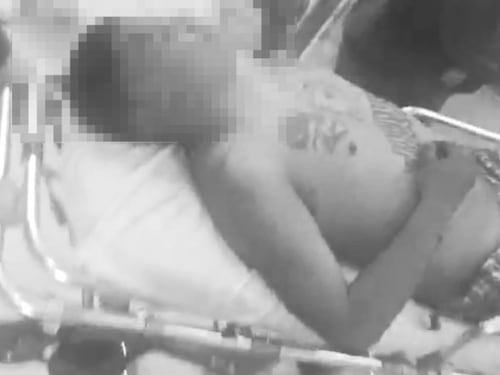 Presunto pandillero vapuleado muere tras ser trasladado al Hospital Roosevelt