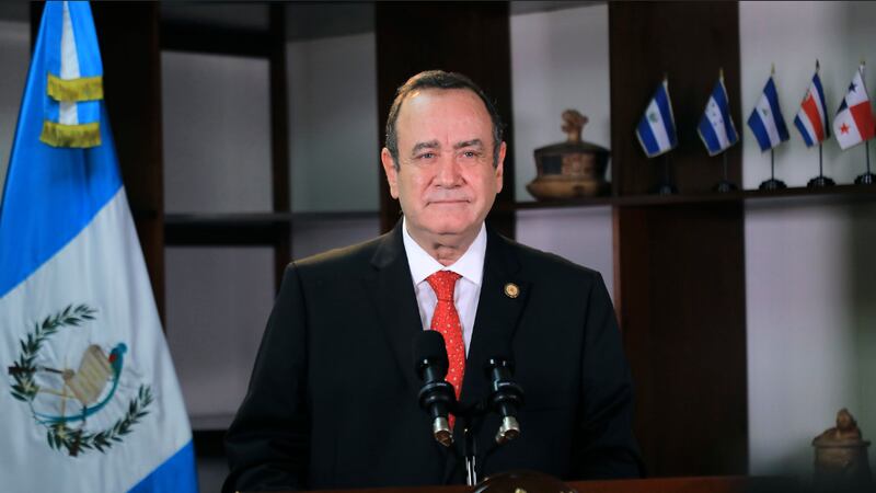 Giammattei no cierra el comercio del país ni impone nuevas medidas