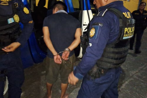 Capturan a alias “Centavo”: Portaba un arma ilegal tras ser deportado