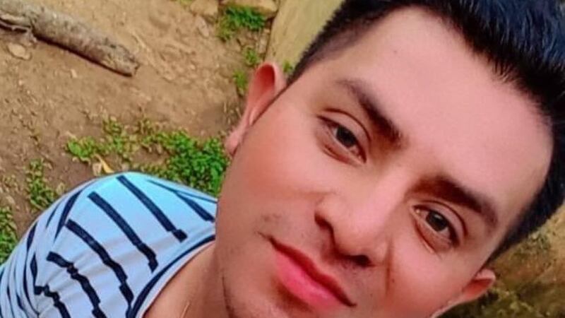 VIDEO. Inspector de la PNC habría aclamado a Dios luego de “desaparecer” a un joven de San Andrés Itzapa