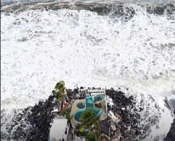VIDEO AÉREO: Así quedó una casa en la playa Majagual Iztapa tras fuerte oleaje