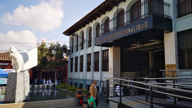 Analistas responden si se debe o no repetir la elección de magistrados