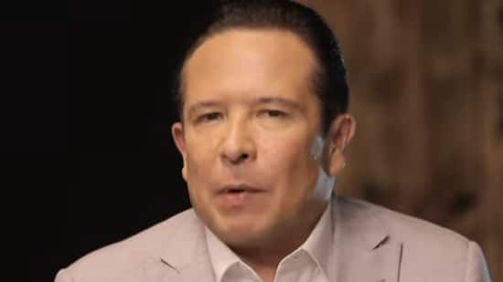 “Él puede hacer lo que quiera”: Se viralizan fotos de Gustavo Adolfo Infante vestido de mujer y muchos salen en su defensa