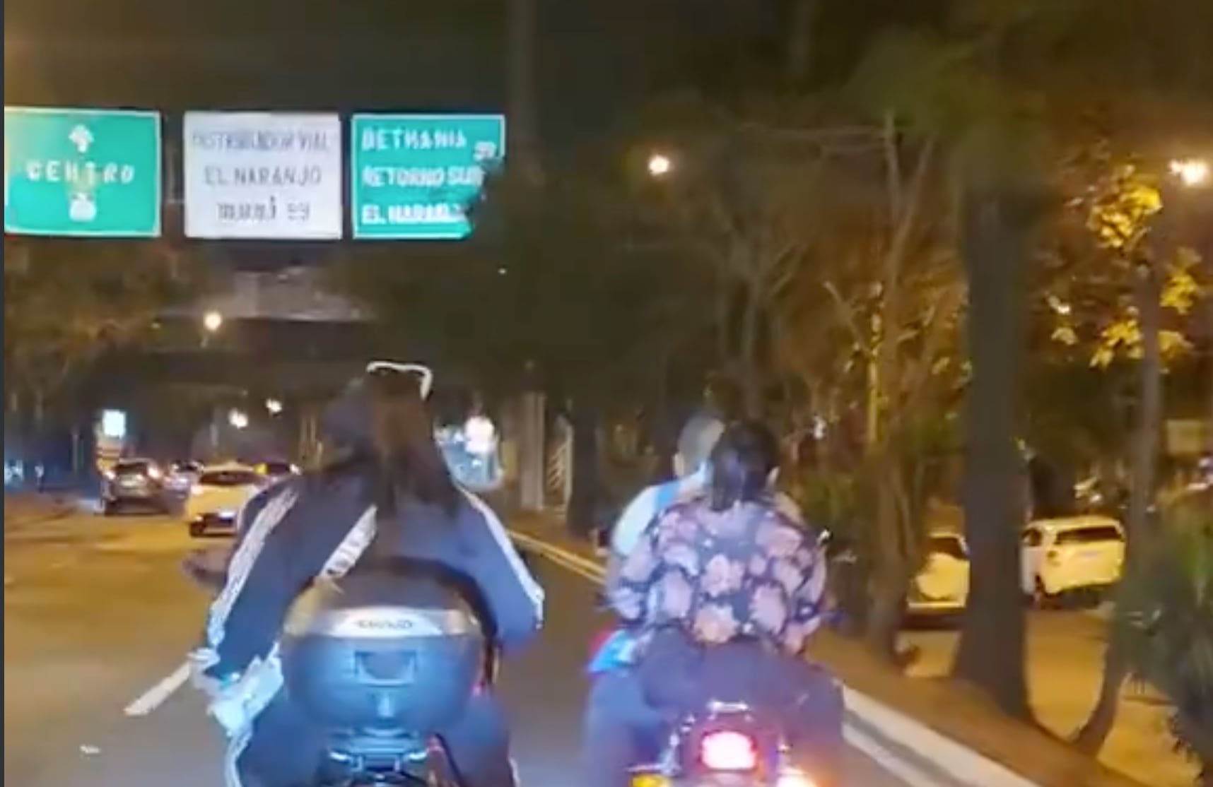 Graban a motorista en aparente estado de ebriedad en el Periférico