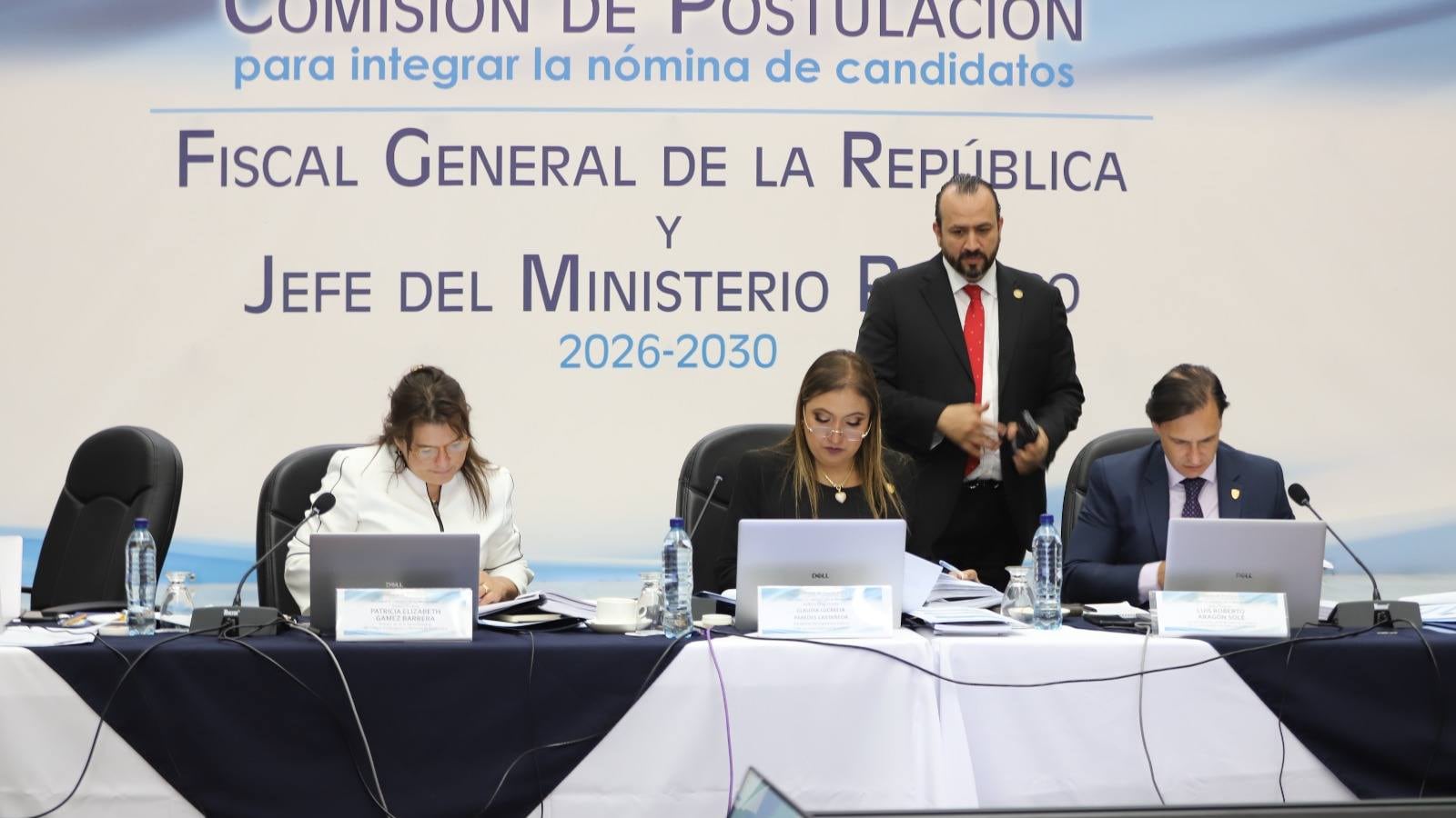 La Comisión de Postulación encargada de elegir a los candidatos a Fiscal General y Jefe del Ministerio Público para el período 2026–2030