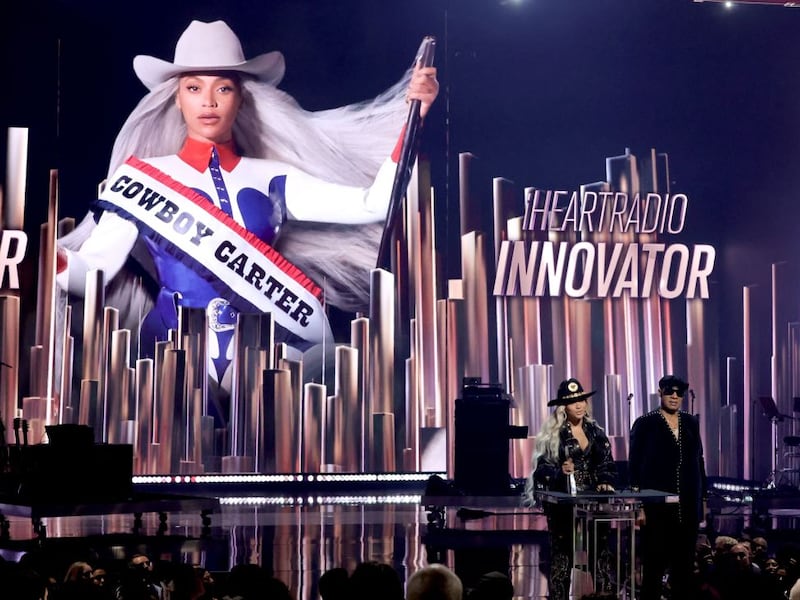 Beyoncé y Cher fueron homenajeadas en los iHeartRadio Music Awards 2024