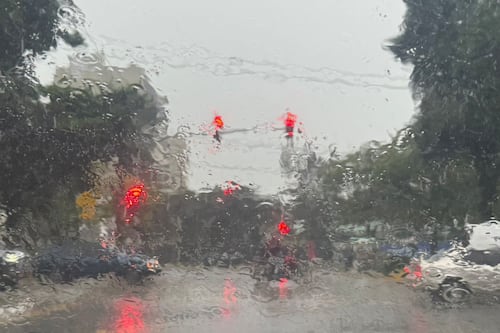 Lluvia complica tránsito en distintos sectores en esta tarde de lunes 22 de junio