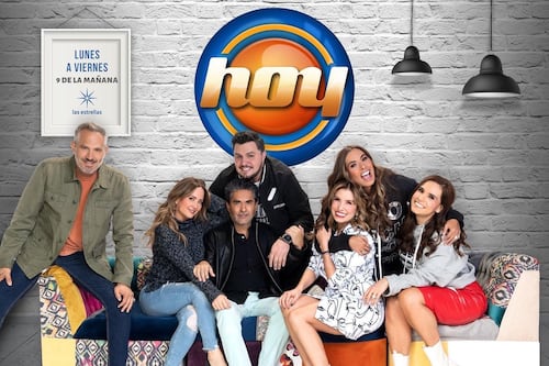 Presentadora de Hoy sufre bochornoso accidente tras romperse su vestido en plena transmisión