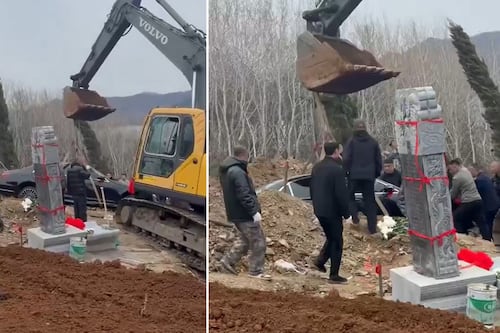 VIDEO. Polémica por hombre que fue sepultado junto a su Mercedes en China