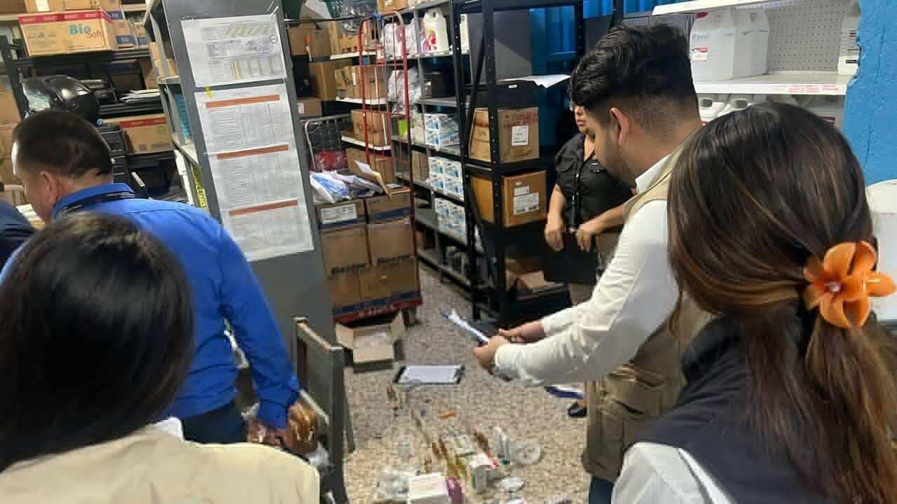 La Contraloría General de Cuentas informó que a través del programa Municipio Fiscalizado denuncia robo de medicamento en Hospital Nacional de Coatepeque, Quetzaltenango.