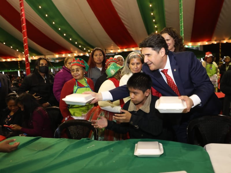 Municipalidad de Guatemala realizó la tradicional cena navideña