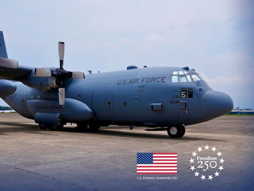 Guatemala recibe aeronave militar de la Guardia Nacional de Arkansas