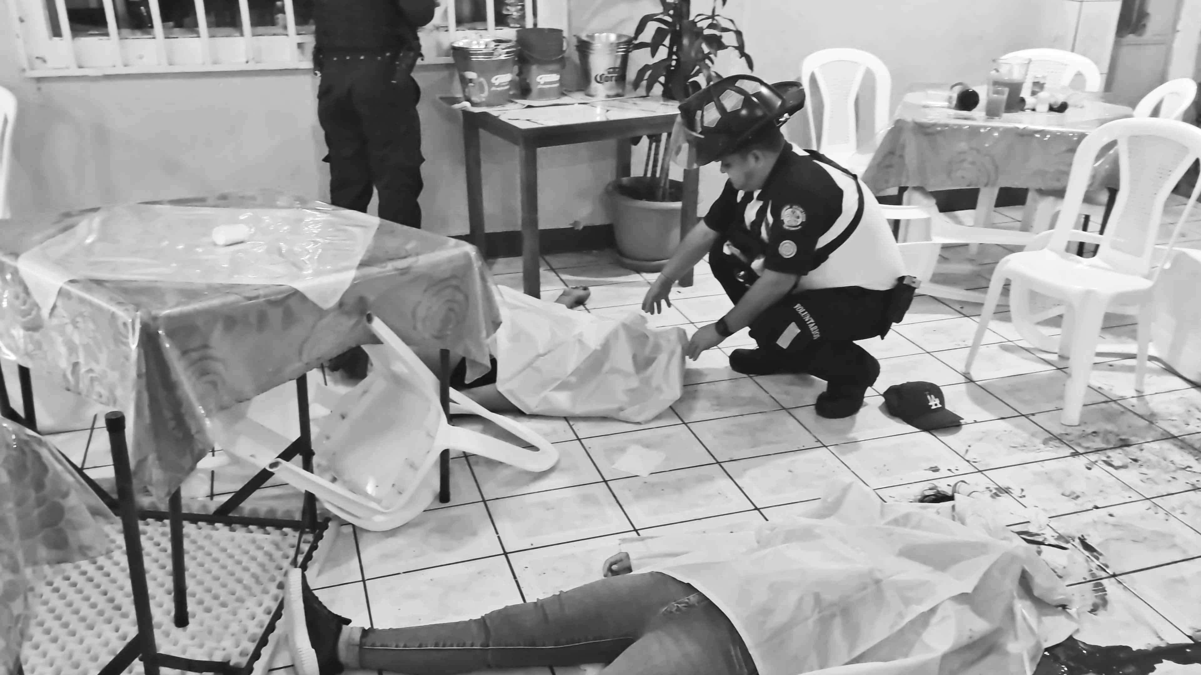 Ataque armado en cevichería. Foto: CBV