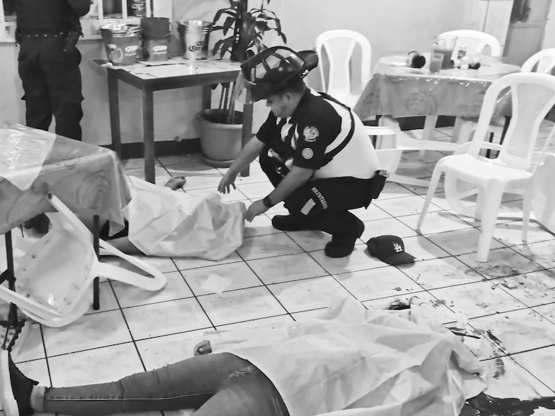 Crimen en cevichería zona 6: investigan si ataque iba dirigido a una de las víctimas