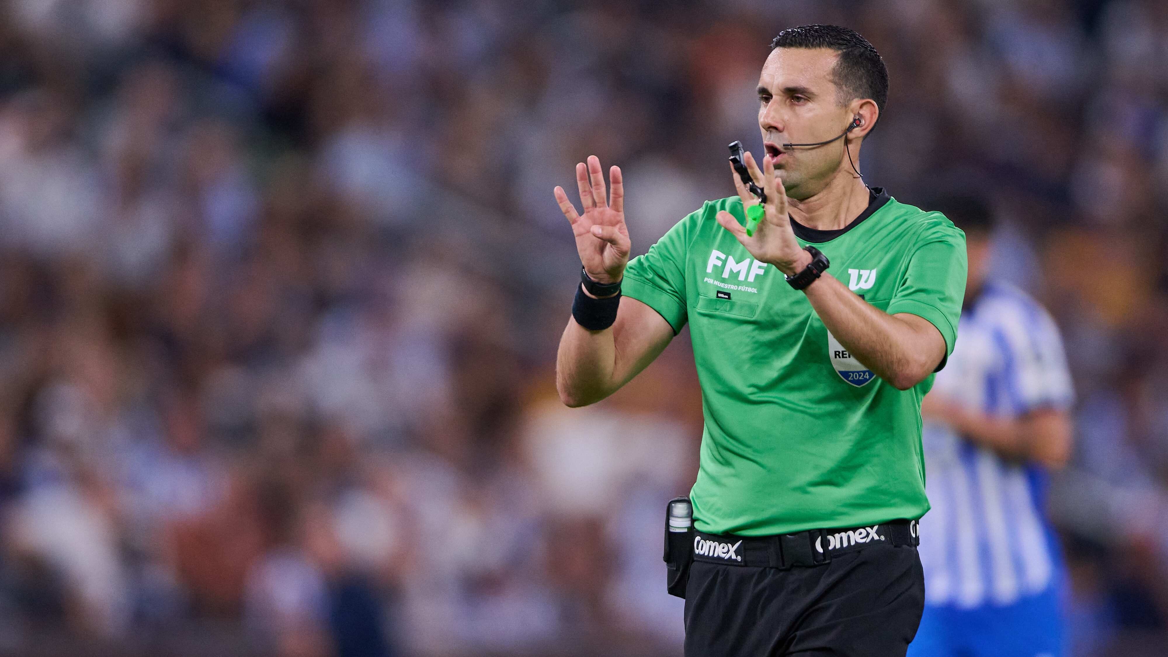 César Arturo Ramos.