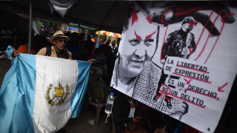 Manifestaciones insisten en exigir la dimisión de tres funcionarios del MP y un juez