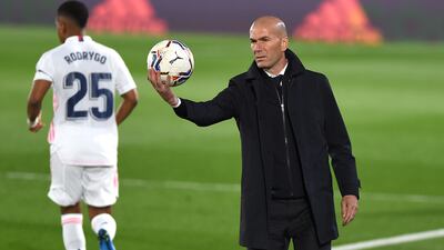 Zidane podría ser el posible sustituto de Erik ten Hag en el United