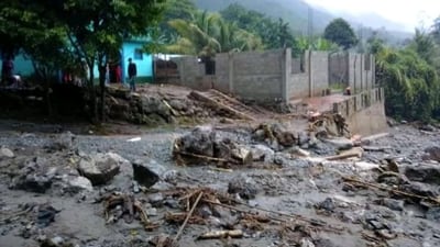 Deslave en Sepacay, Alta Verapaz: Reportan un menor fallecido y desaparecidos