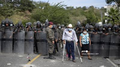 Guatemala prevé una nueva caravana de migrantes hondureños