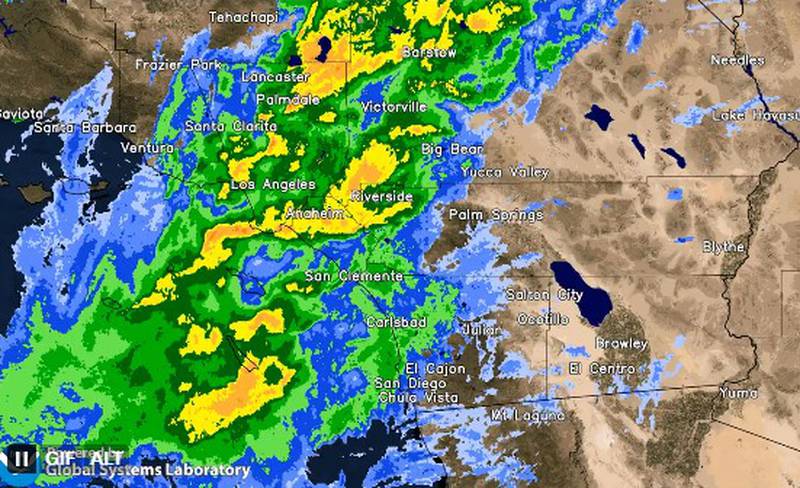 Las lluvias avanzarán más hacia el sureste durante la tarde y noche de este martes, dice el NWS