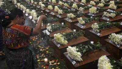 EN IMÁGENES. San Juan Comalapa despide a 172 víctimas del conflicto armado interno
